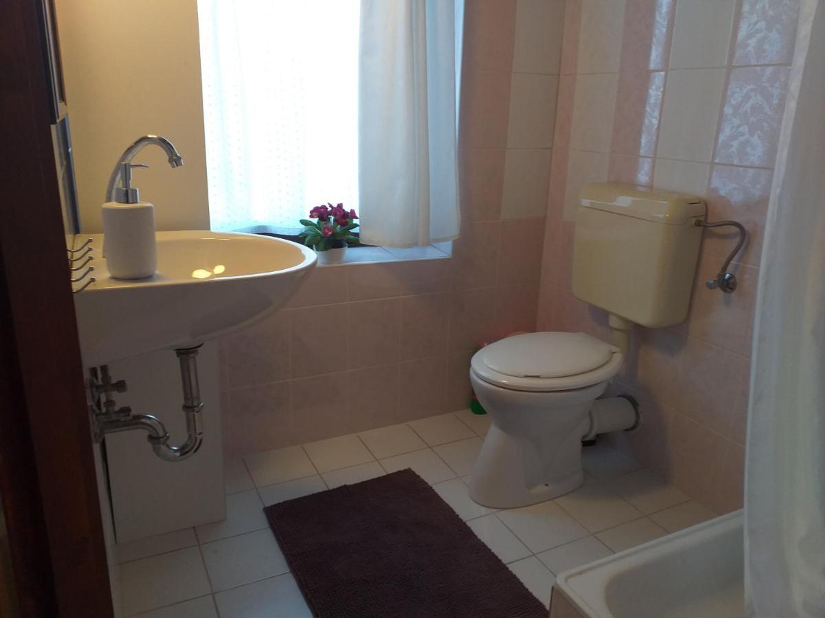 Aranka Apartman Gyula Exteriér fotografie