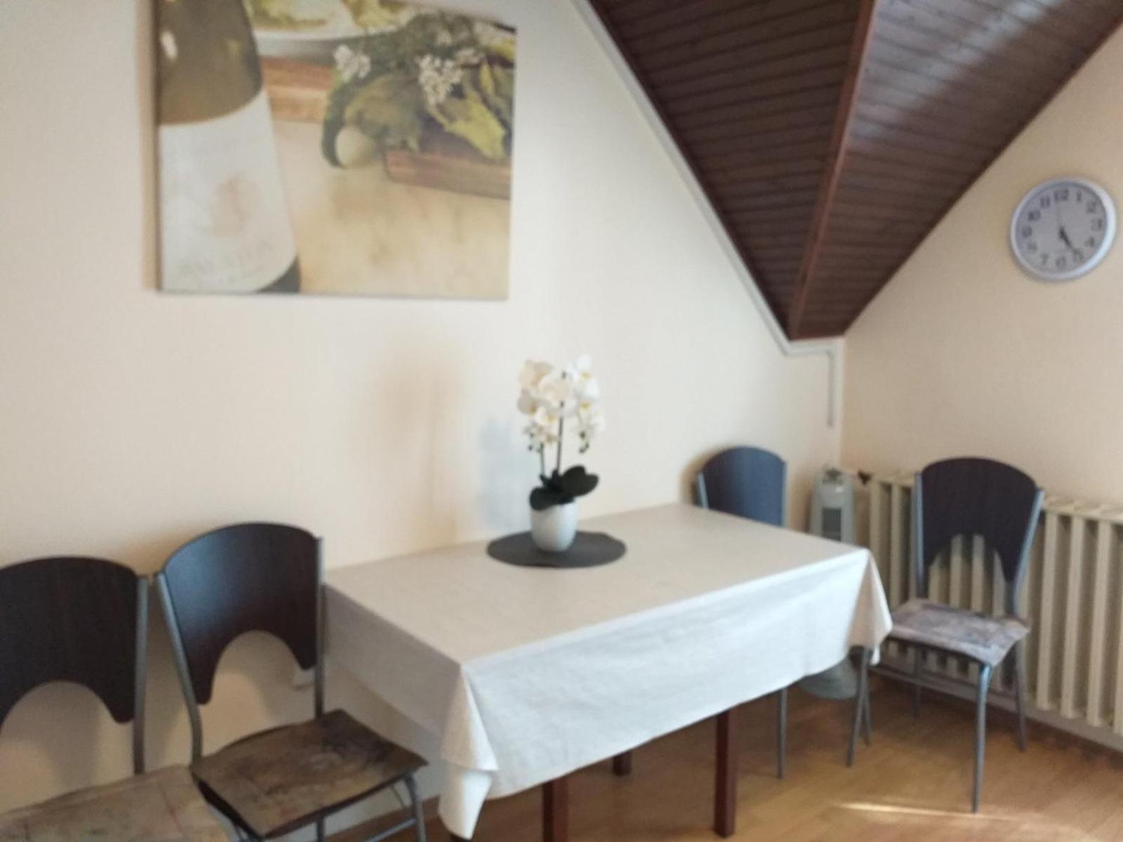Aranka Apartman Gyula Exteriér fotografie